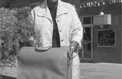 Barbara Jordan in front of the 1910 Courthouse