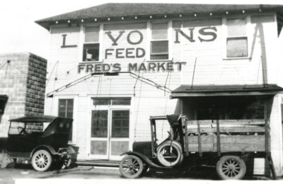 Lyons Feed and Fred’s Market on Washington Avenue